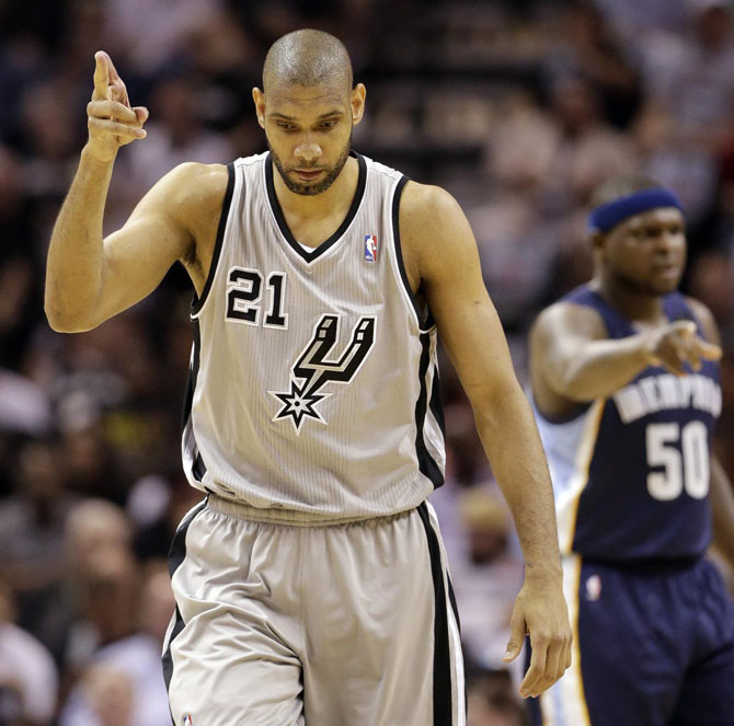 tim duncan #21 grey jersey